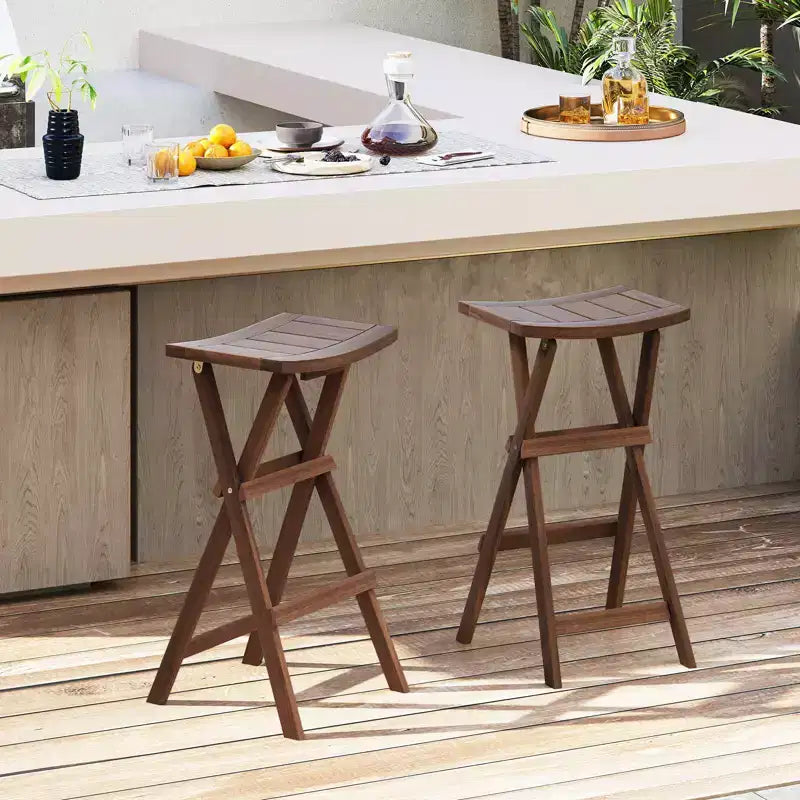 Tabourets de bar pliants avec assise en forme de selle et repose-pieds