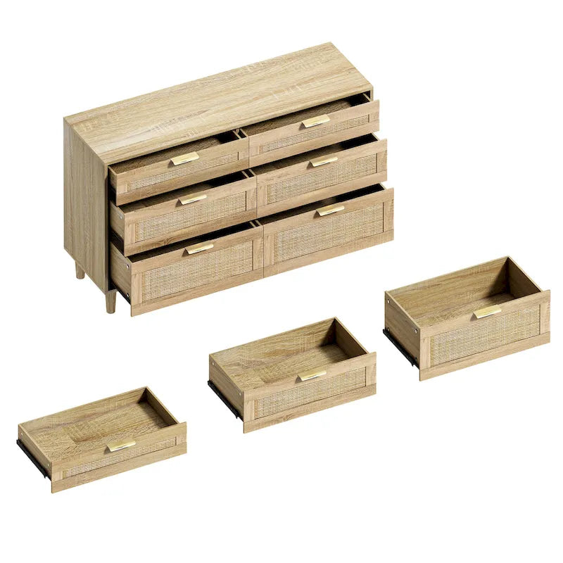 Commode six tiroirs en rotin avec poignées métalliques et pieds en bois