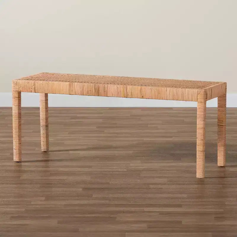 Long banc décoratif en rotin naturel et acajou