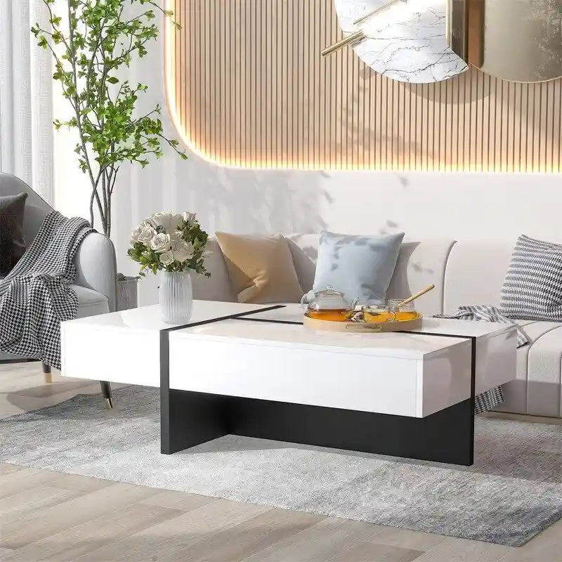 Table basse moderne à surface très brillante