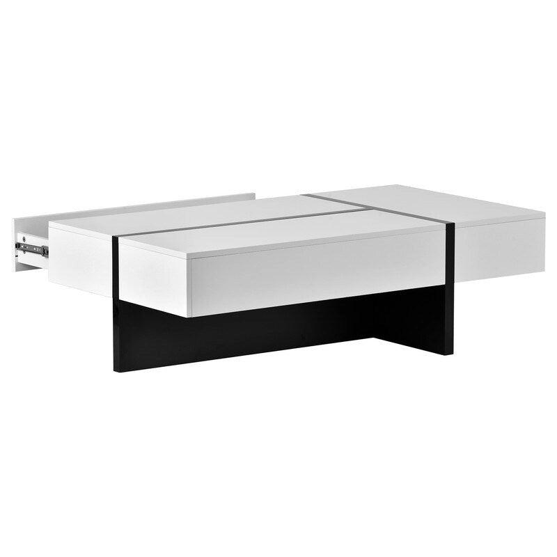 Table basse moderne à surface très brillante
