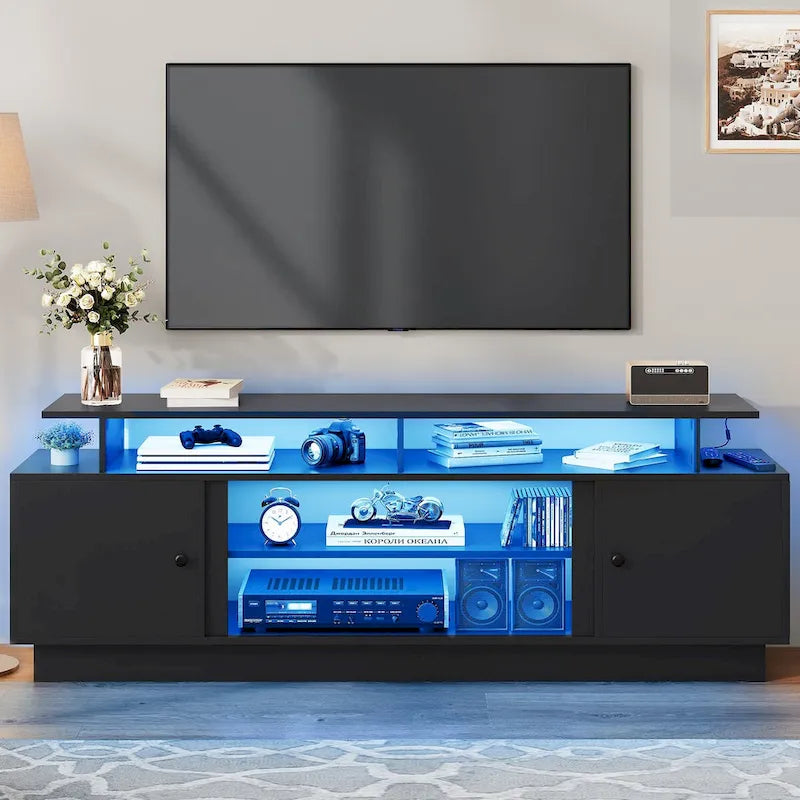 Meuble TV moderne, adapté aux téléviseurs de 75 pouces et moins.